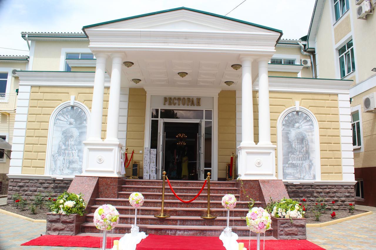 Hotel-Restaurant Edelweis Cherkessk Exterior photo